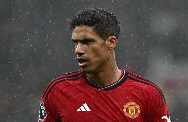 MU đồng ý bán Varane trong kì chuyển nhượng mùa đông